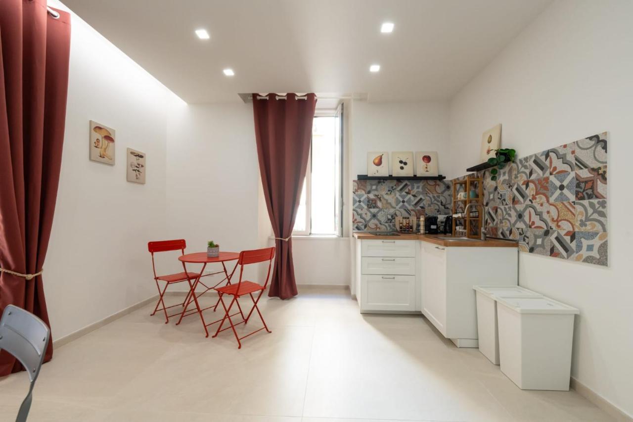 Napoli Maison Suite Exterior photo